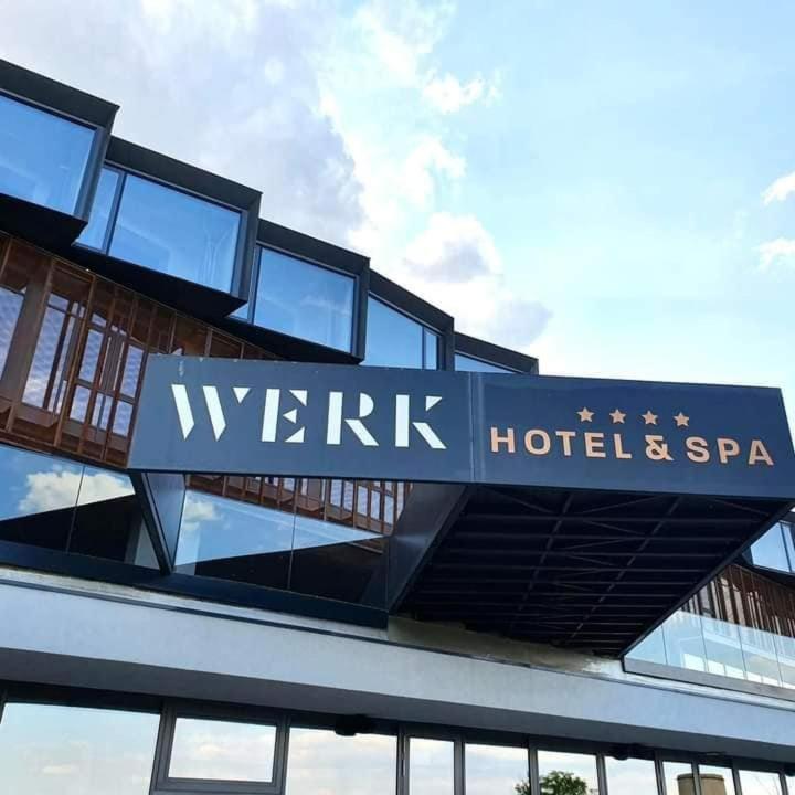Werk Hotel & Spa Hunedoara Dış mekan fotoğraf