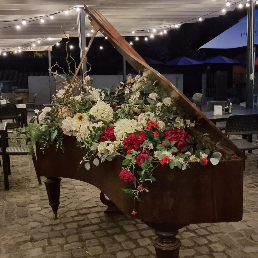 Werk Hotel & Spa Hunedoara Dış mekan fotoğraf